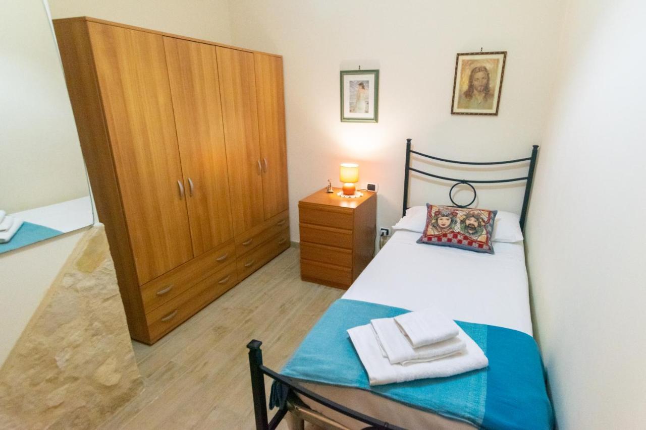 Corallo Holiday House Acitrezza Aci Trezza Bagian luar foto
