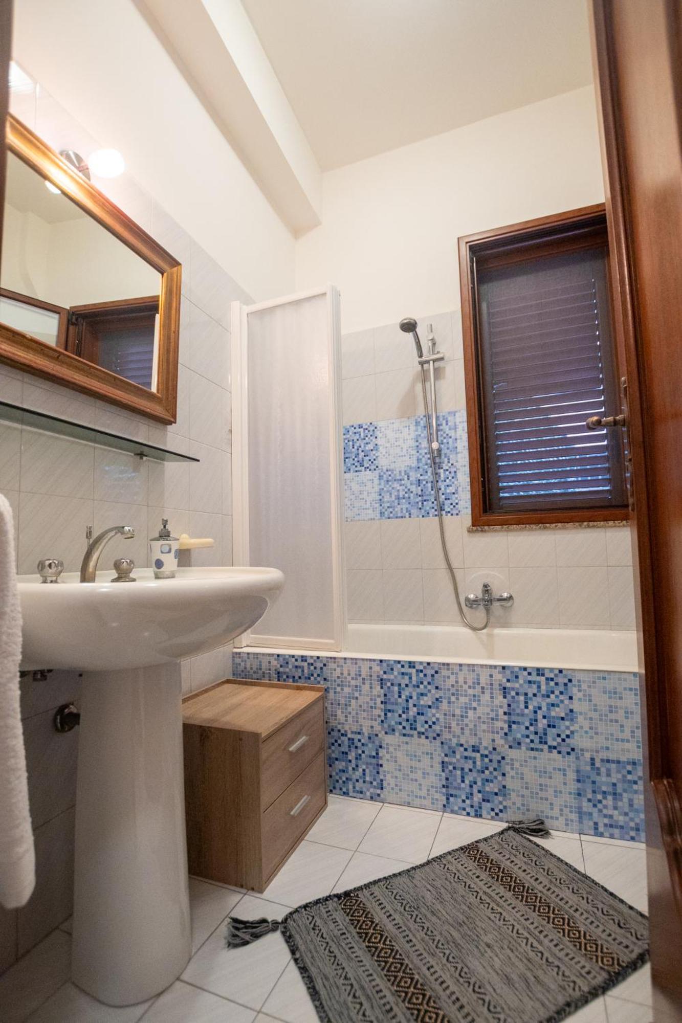 Corallo Holiday House Acitrezza Aci Trezza Bagian luar foto